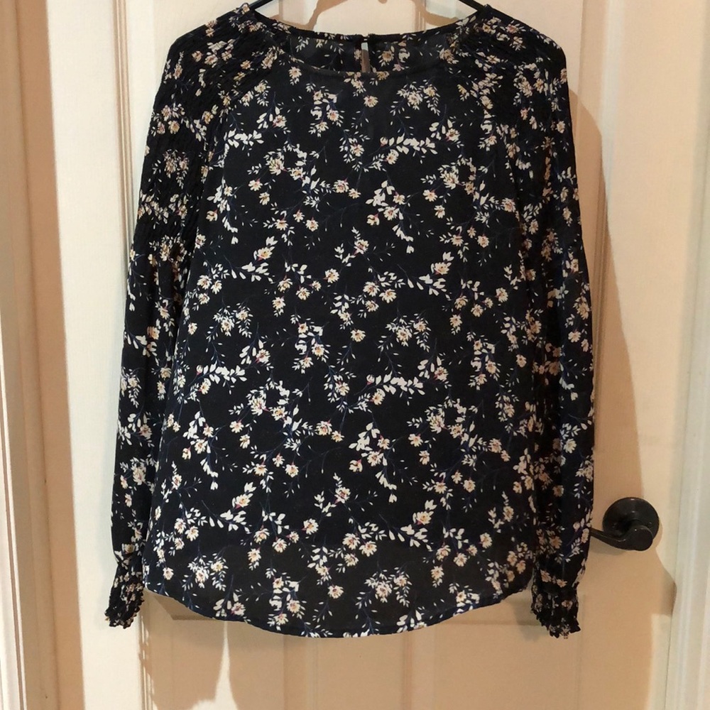 Women’s black long sleeve